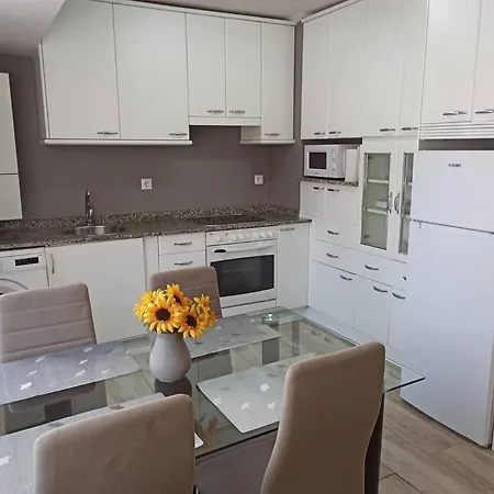 Piso Reformado Cerca Sardinero Apartamento *